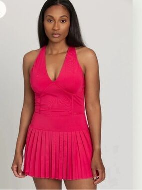 Sleeveless Pink Pleated Halter Dress